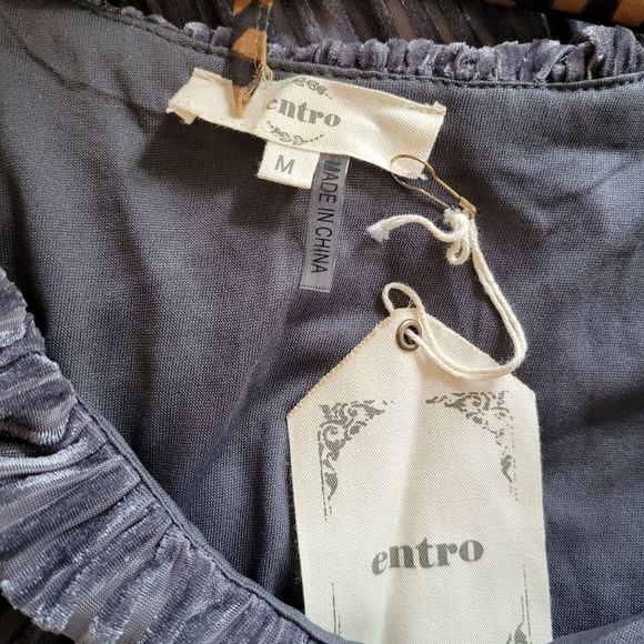 Entro Gray Ribbed Ruffle Top - Picture 6 of 6